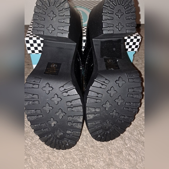 SODA Brief Lace Up Block Heel Womens Shoes Size 7.5 (used) - Picture 2 of 10